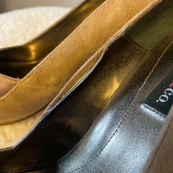 Tan Suede Ruched Bow Heels - Picture 4 of 5